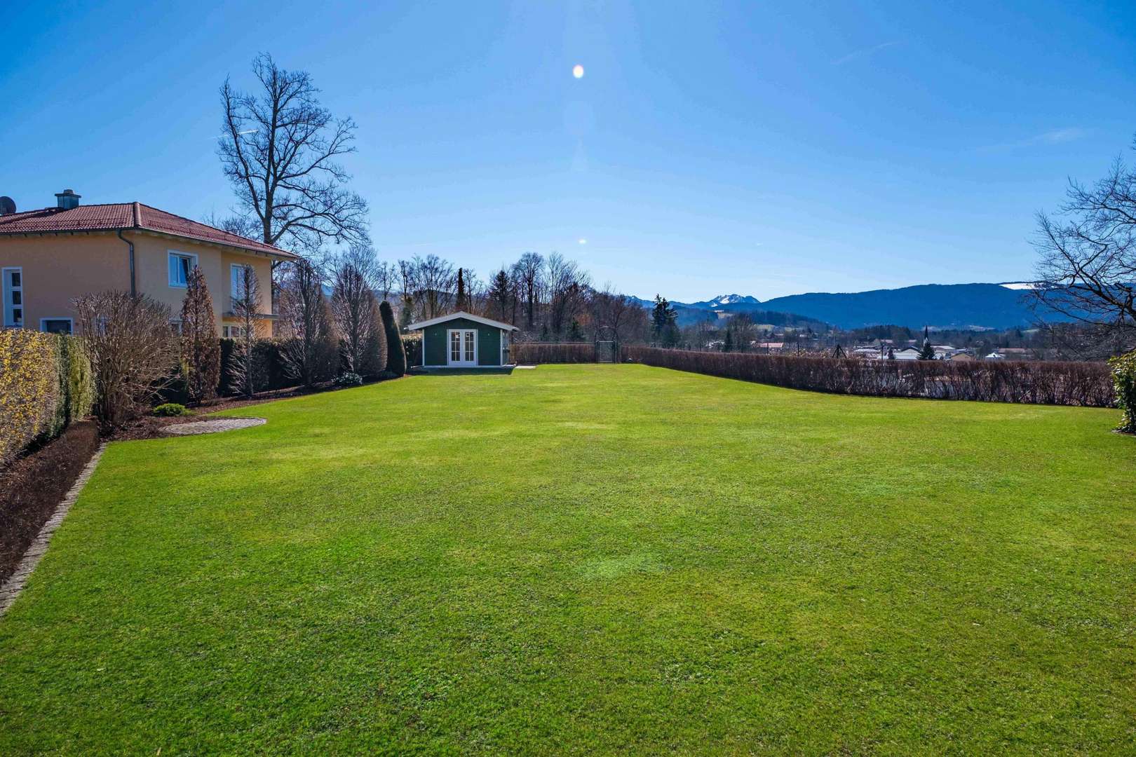 Ausblick - Grundstück in 83714 Miesbach mit 879m² kaufen