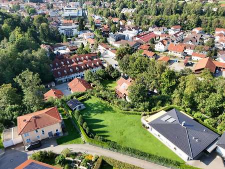 Drohnenaufnahme Grundstück - Grundstück in 83714 Miesbach mit 879m² kaufen