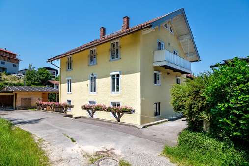 null - Mehrfamilienhaus in 83734 Hausham mit 231m² kaufen