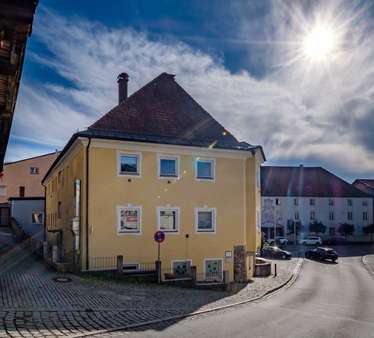 Außenansicht - Mehrfamilienhaus in 83714 Miesbach mit 200m² kaufen