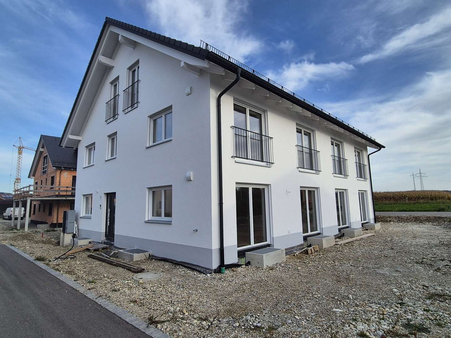 Hausansicht - Doppelhaushälfte in 85664 Hohenlinden mit 200m² kaufen