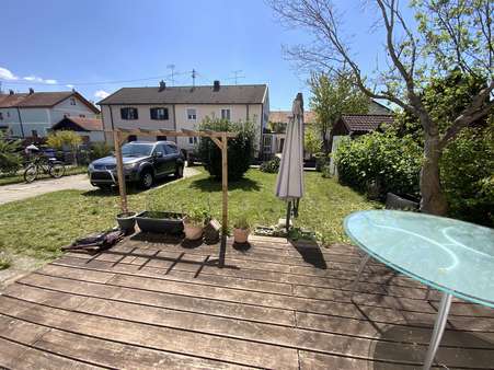 Blick von der Terrasse - Doppelhaushälfte in 83527 Haag mit 130m² kaufen