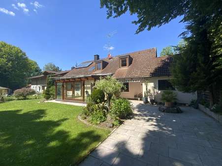 Hausansicht von Süd-Ost - Einfamilienhaus in 85469 Walpertskirchen mit 188m² kaufen