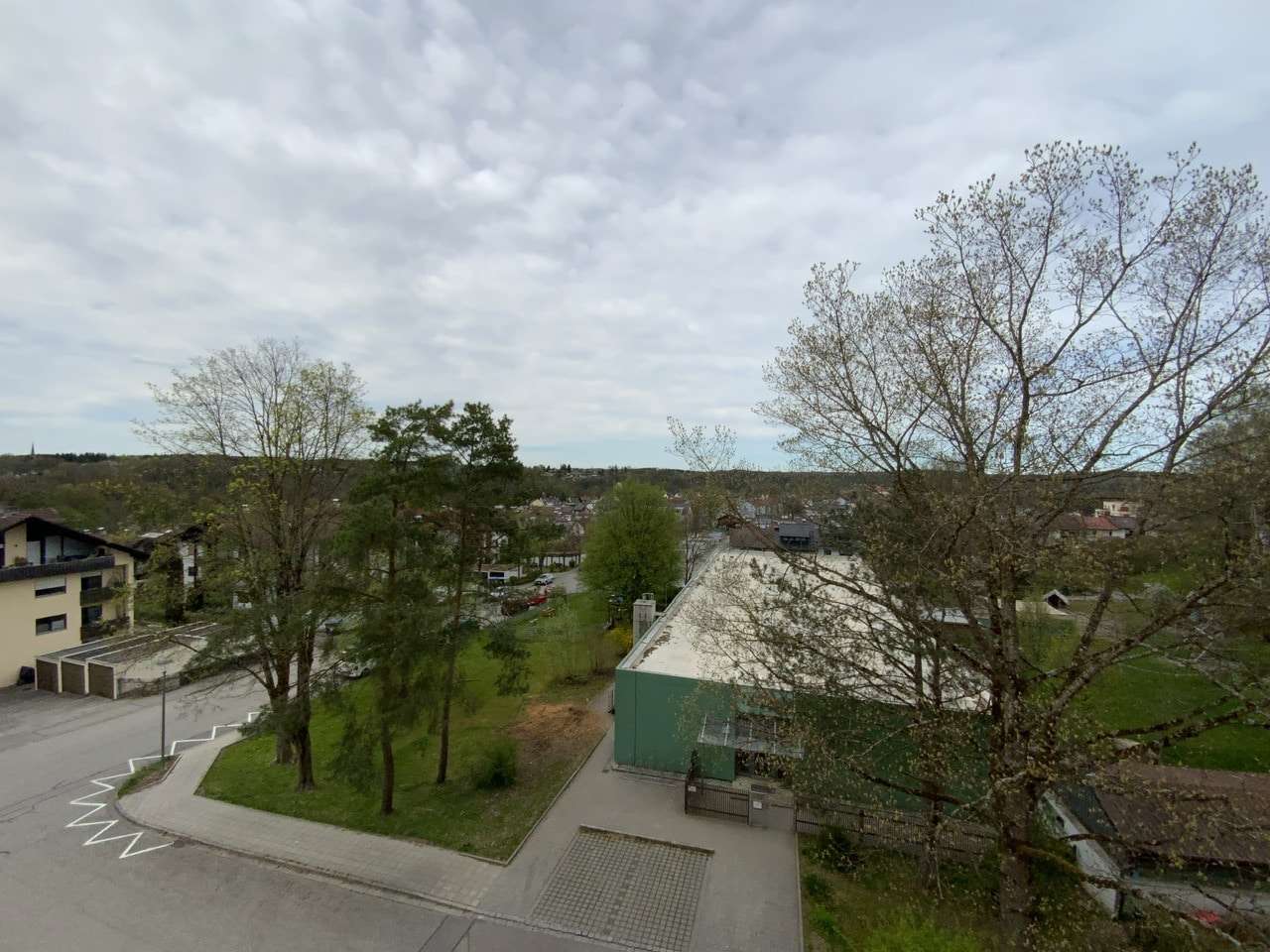 Blick vom Balkon - Etagenwohnung in 83512 Wasserburg mit 72m² kaufen
