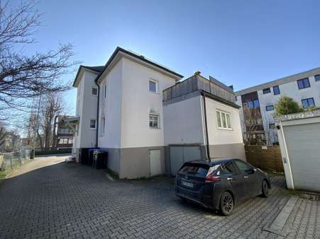 Hausansicht, Garage, Stpl. - Mehrfamilienhaus in 83022 Rosenheim mit 220m² kaufen
