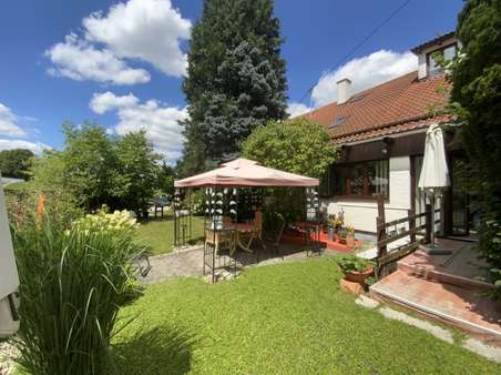 Garten mit Pavillion - Mehrfamilienhaus in 84424 Isen mit 440m² kaufen