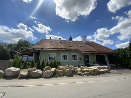 Straßenansicht - Mehrfamilienhaus in 84424 Isen mit 440m² kaufen