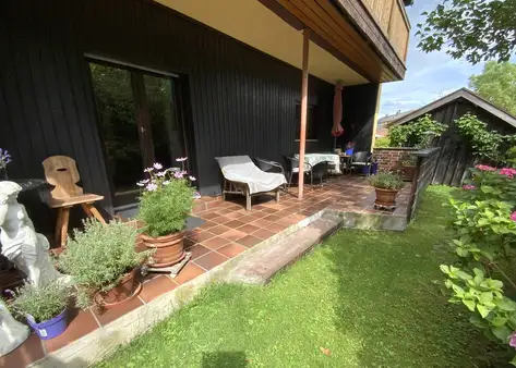 Burgerfeld - Große Gartenwohnung mit viel Platz und zwei Terrassen, bezugsfrei