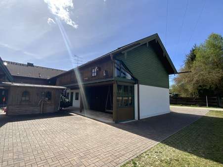 Querbau mit Werkstatt - Einfamilienhaus in 85664 Hohenlinden mit 174m² kaufen
