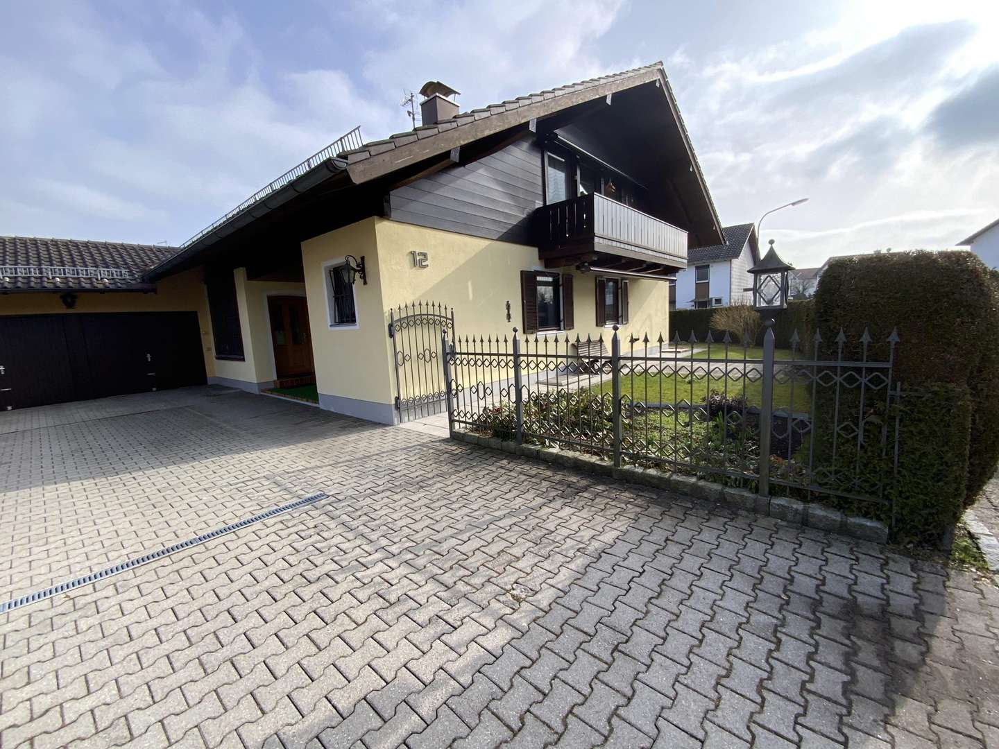 Ansicht Haus von Westen - Einfamilienhaus in 83549 Eiselfing mit 197m² kaufen