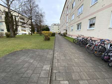 Ansicht Eingang - Etagenwohnung in 83022 Rosenheim mit 47m² kaufen