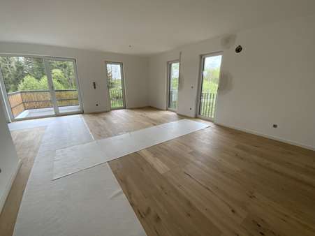 Wohn-Essbereich - Etagenwohnung in 85570 Ottenhofen mit 91m² mieten
