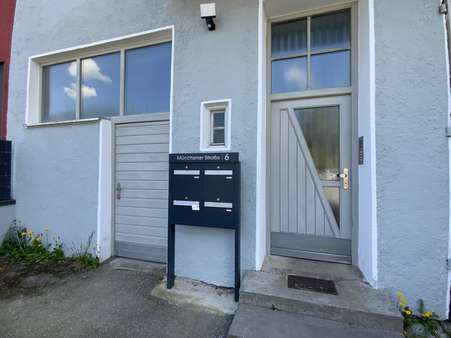 4 Parteienhaus - Dachgeschosswohnung in 83527 Haag mit 84m² kaufen