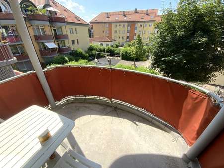 Balkon Richtung Innenhof - Etagenwohnung in 83022 Rosenheim mit 33m² kaufen