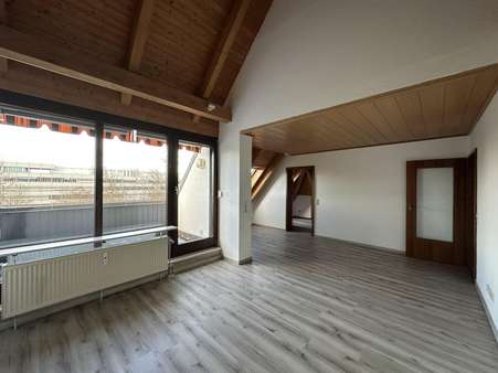 Wohn-Esszimmer - Maisonette-Wohnung in 86159 Augsburg mit 132m² kaufen