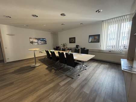 Besprechnungsraum - Büro in 86163 Augsburg mit 170m² mieten