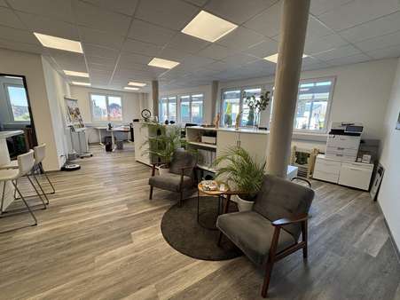 Office - Büro in 86368 Gersthofen mit 325m² mieten