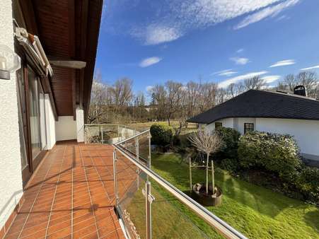 Ausblick - Einfamilienhaus in 86399 Bobingen mit 235m² kaufen