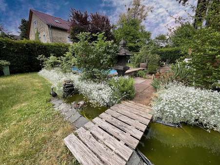 schön angelegter Garten - Doppelhaushälfte in 81247 München mit 135m² kaufen