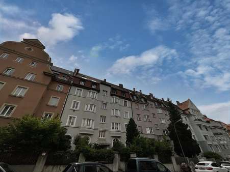 Außenansicht Außenansicht - Etagenwohnung in 86153 Augsburg mit 68m² kaufen