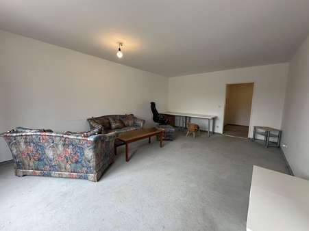 Wohnzimmer Wohnzimmer - Etagenwohnung in 86199 Augsburg mit 88m² kaufen