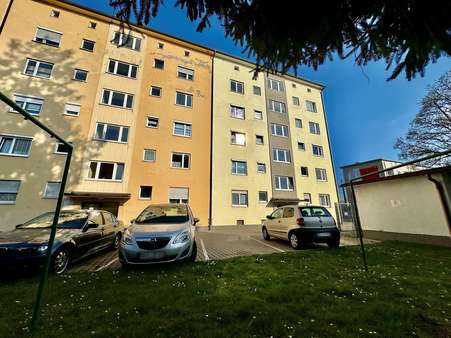 Aussenansicht - Etagenwohnung in 86159 Augsburg mit 48m² kaufen