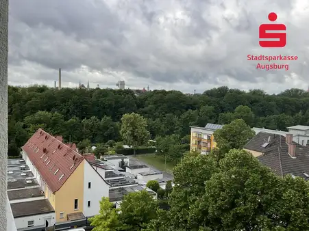 charmante 2-Zimmer-Wohnung über den Dächern von Augsburg