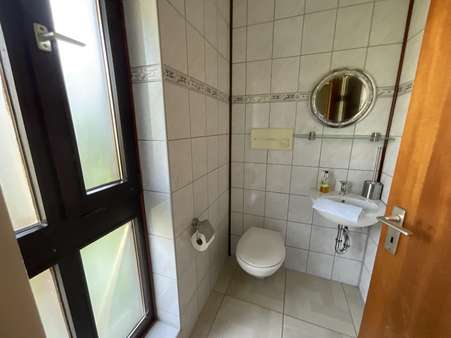 Gäste-WC Gäste-WC - Reihenmittelhaus in 86163 Augsburg mit 150m² kaufen