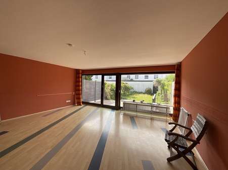 Wohnzimmer Wohnzimmer - Reihenmittelhaus in 86163 Augsburg mit 150m² kaufen