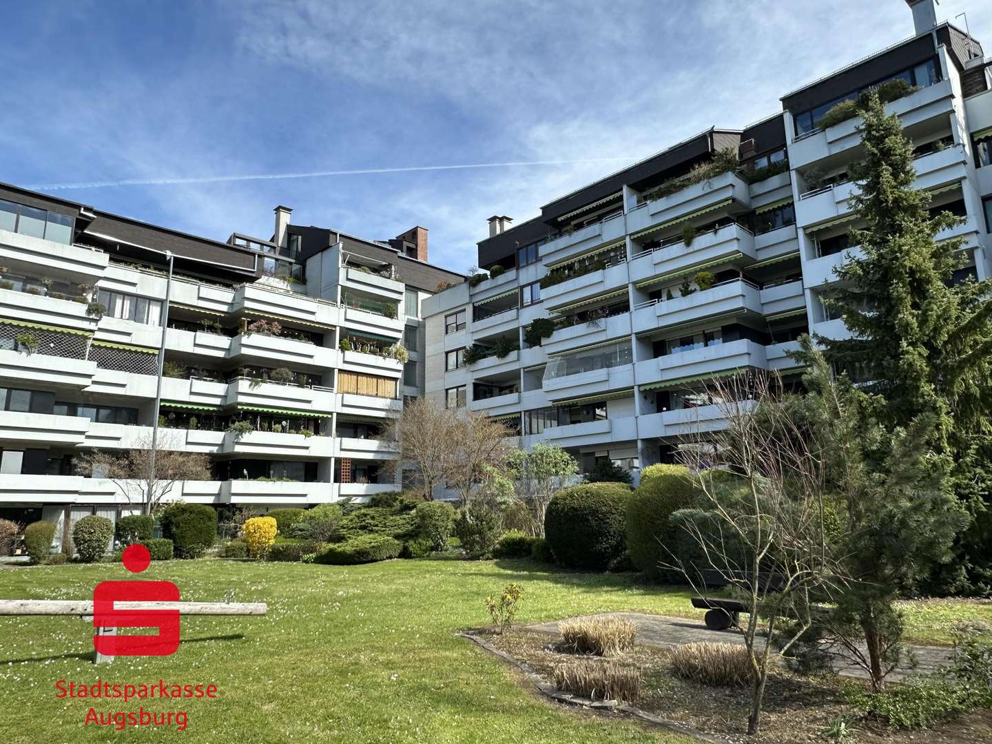 Außenansicht Außenansicht - Etagenwohnung in 86159 Augsburg mit 100m² kaufen