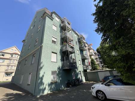 Außenansicht Außenansicht - Erdgeschosswohnung in 86150 Augsburg mit 88m² kaufen