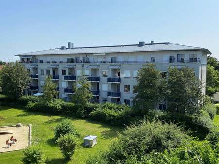 Außenansicht - Etagenwohnung in 86179 Augsburg mit 77m² mieten