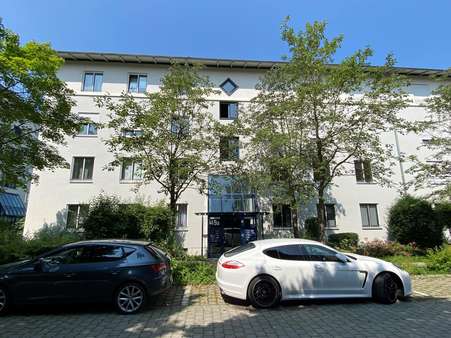 Außenansicht - Etagenwohnung in 86179 Augsburg mit 77m² mieten