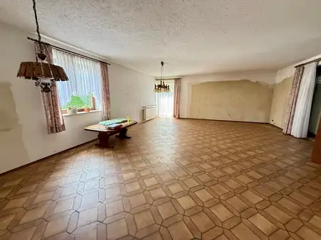 großzügiges Einfamilienhaus