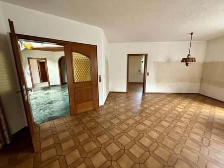 Wohnzimmer Essbereich - Einfamilienhaus in 86438 Kissing mit 226m² kaufen