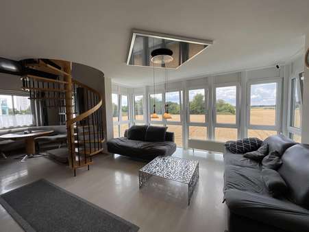 Wohnzimmer - Maisonette-Wohnung in 86179 Augsburg mit 109m² kaufen