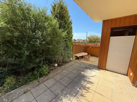 renovierungsbedürftiges Zweifamilienhaus 