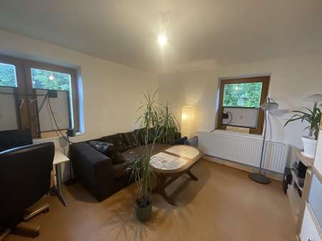 Wohnzimmer EG links - Mehrfamilienhaus in 86438 Kissing mit 392m² kaufen