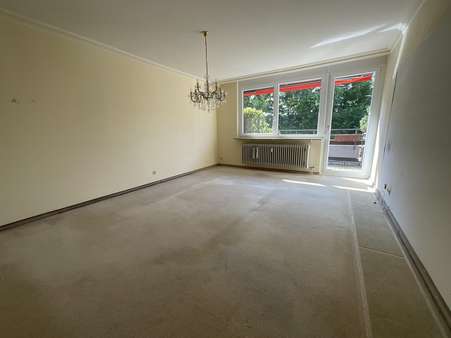 Wohnzimmer - Penthouse-Wohnung in 86153 Augsburg mit 85m² kaufen