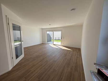 Wohnzimmer Wohnzimmer - Doppelhaushälfte in 86165 Augsburg mit 140m² mieten