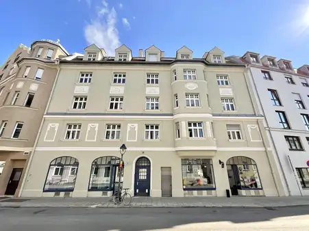 charmante 4,5-Zimmer-Altbauwohnung