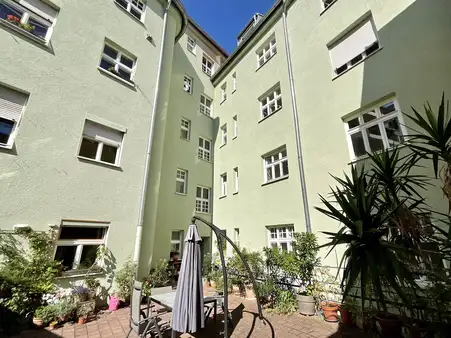charmante 4,5-Zimmer-Altbauwohnung