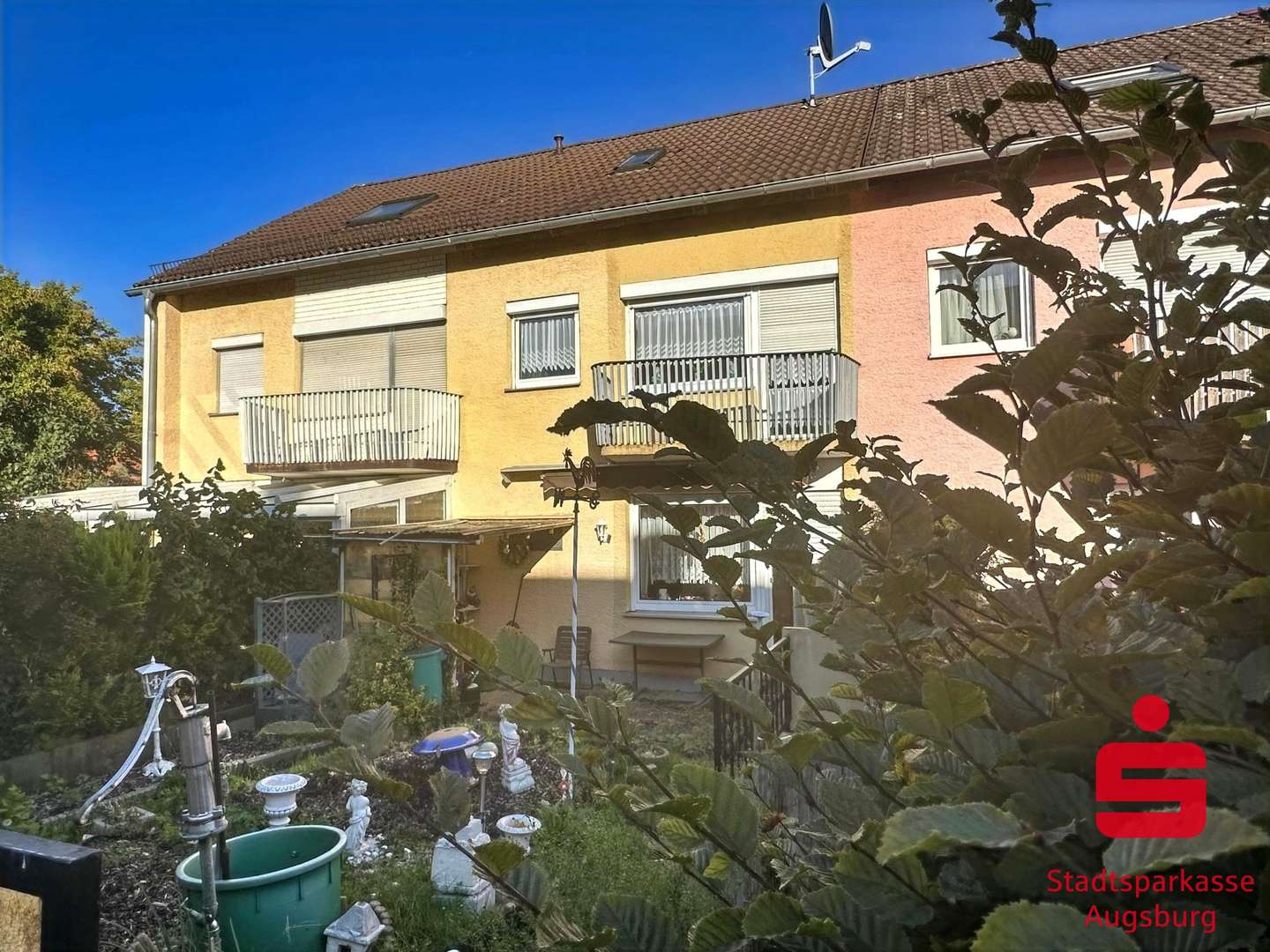 Außenansicht - Reihenmittelhaus in 86179 Augsburg mit 89m² kaufen