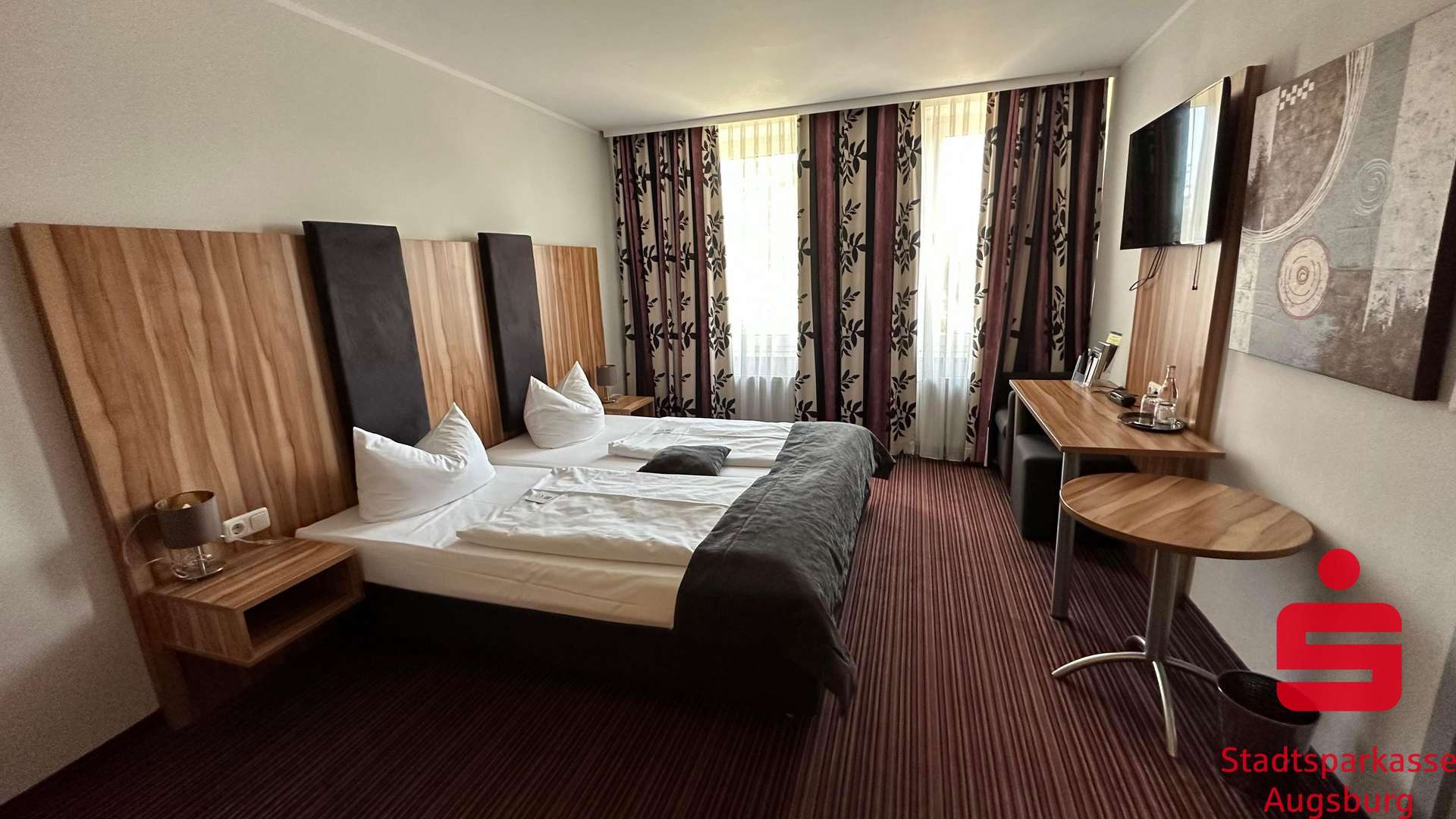 Doppelzimmer - Hotel in 86179 Augsburg mit 2122m² kaufen