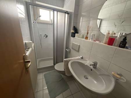 Gäste-WC mit Dusche - Einfamilienhaus in 86356 Neusäß mit 185m² kaufen