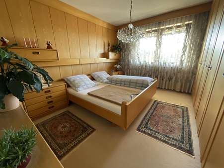 Schlafzimmer - Etagenwohnung in 86165 Augsburg mit 76m² kaufen