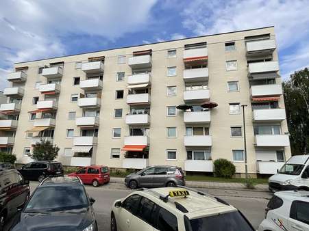 Außenansicht - Etagenwohnung in 82110 Germering mit 53m² kaufen