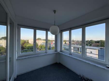 Loggia/Wintergarten - Dachgeschosswohnung in 86179 Augsburg mit 72m² kaufen