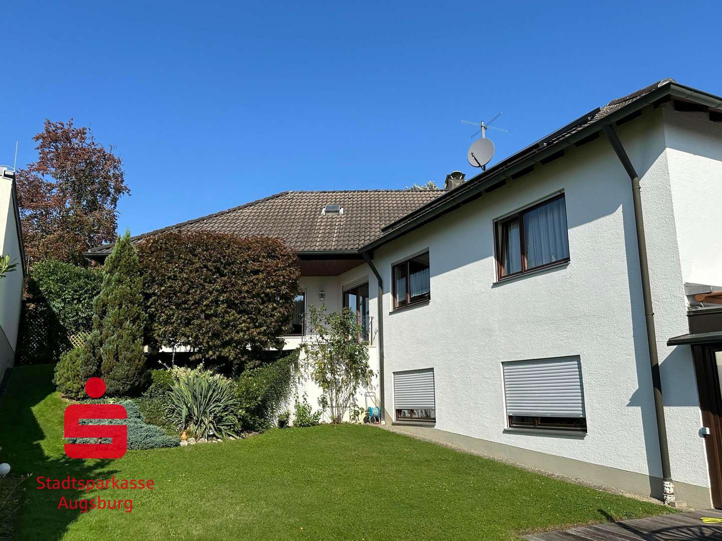 Außenansicht - Einfamilienhaus in 86199 Augsburg mit 196m² kaufen