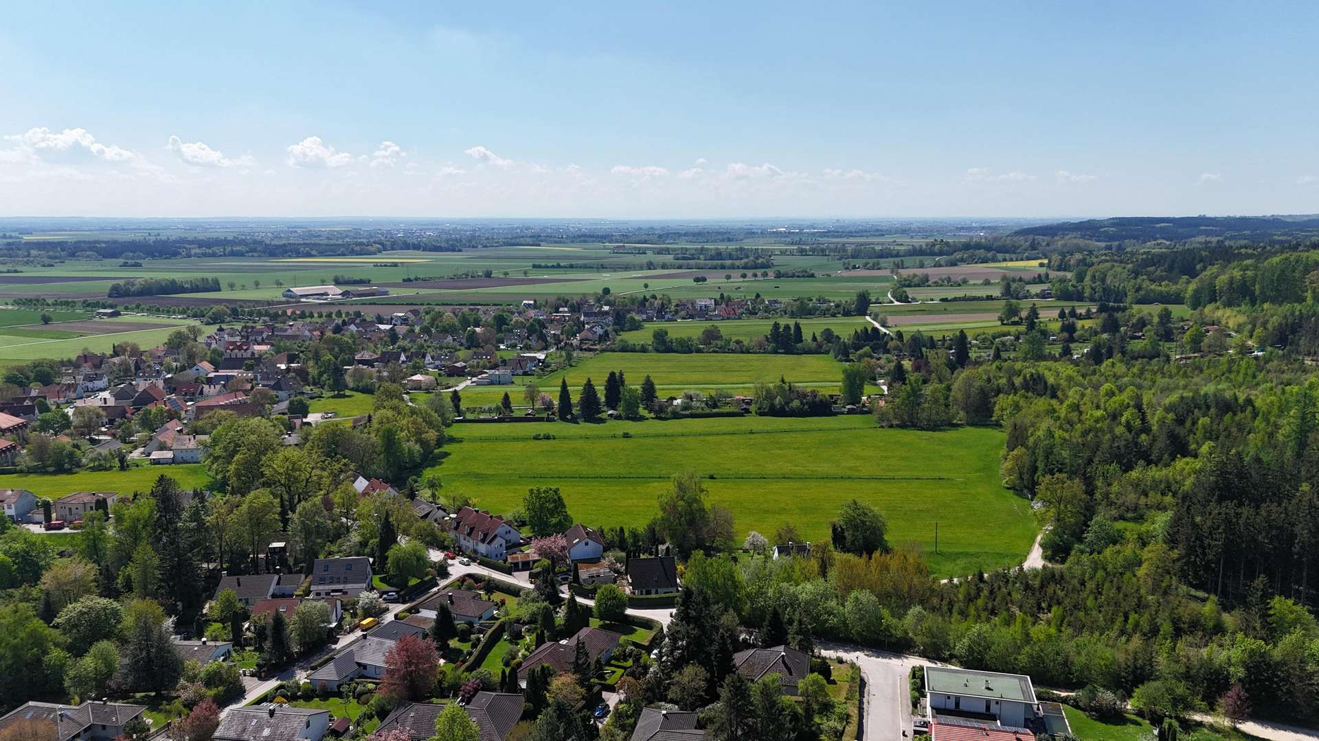 Umgebung Blick nach Süden - Grundstück in 86199 Augsburg mit 982m² kaufen
